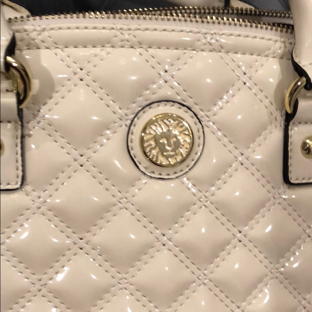Anne Klein Shell-shape Handbag - Picture 2 of 4